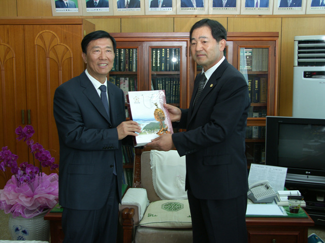 중국 낙양시 상진의 주임 일행 방문(2008.11.2)