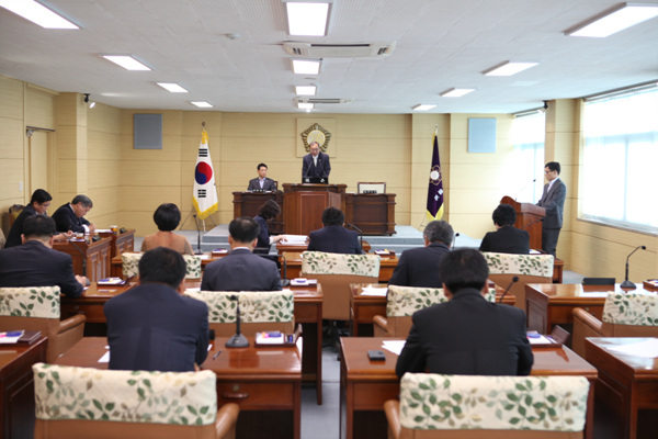 제186회 임시회 회의