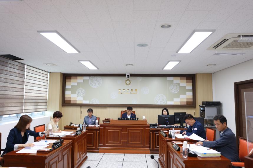 제276회 임시회 2일차 산업건설위원회, 총무위원회