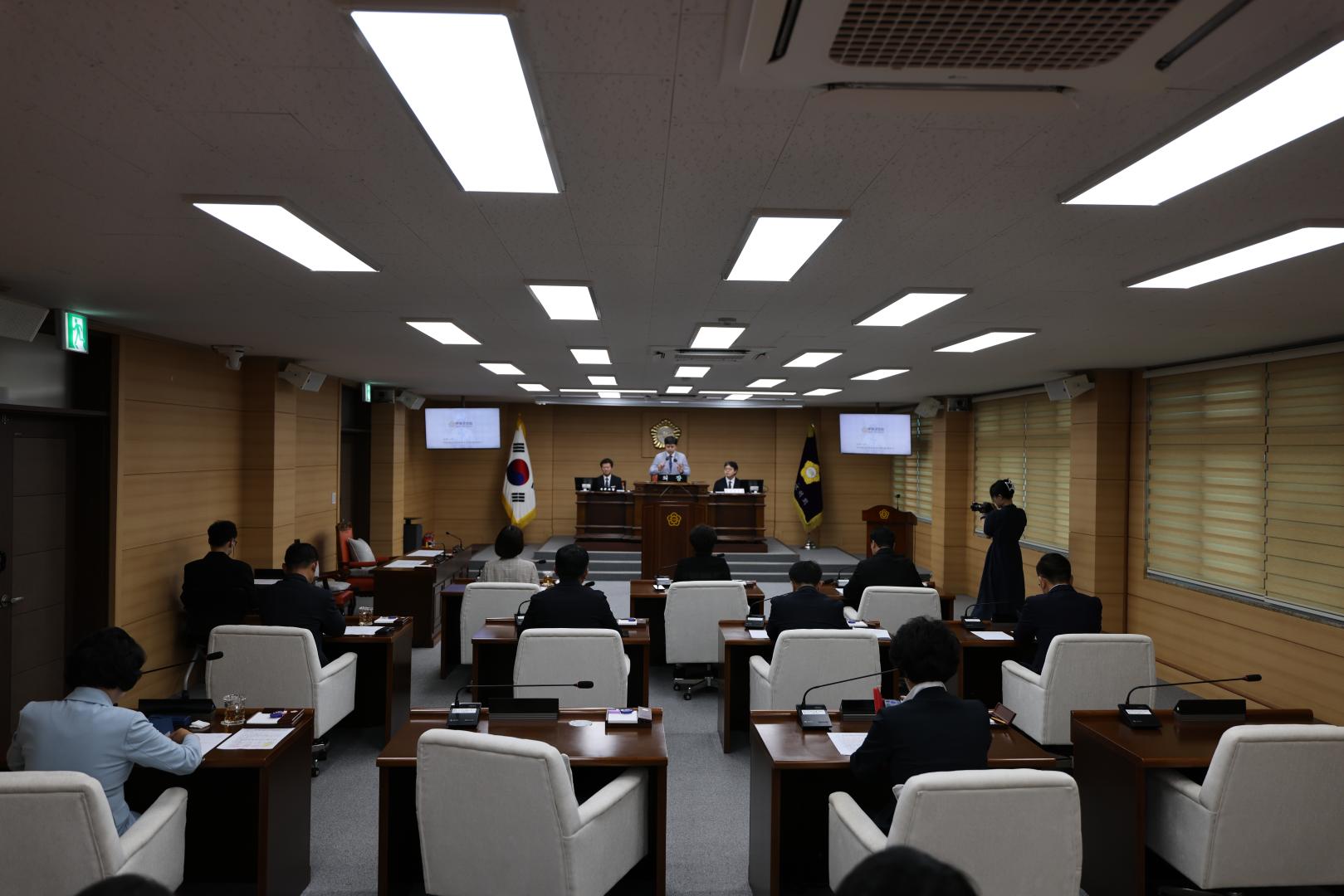 제303회 부여군의회 임시회 회기중 제2차 본회의