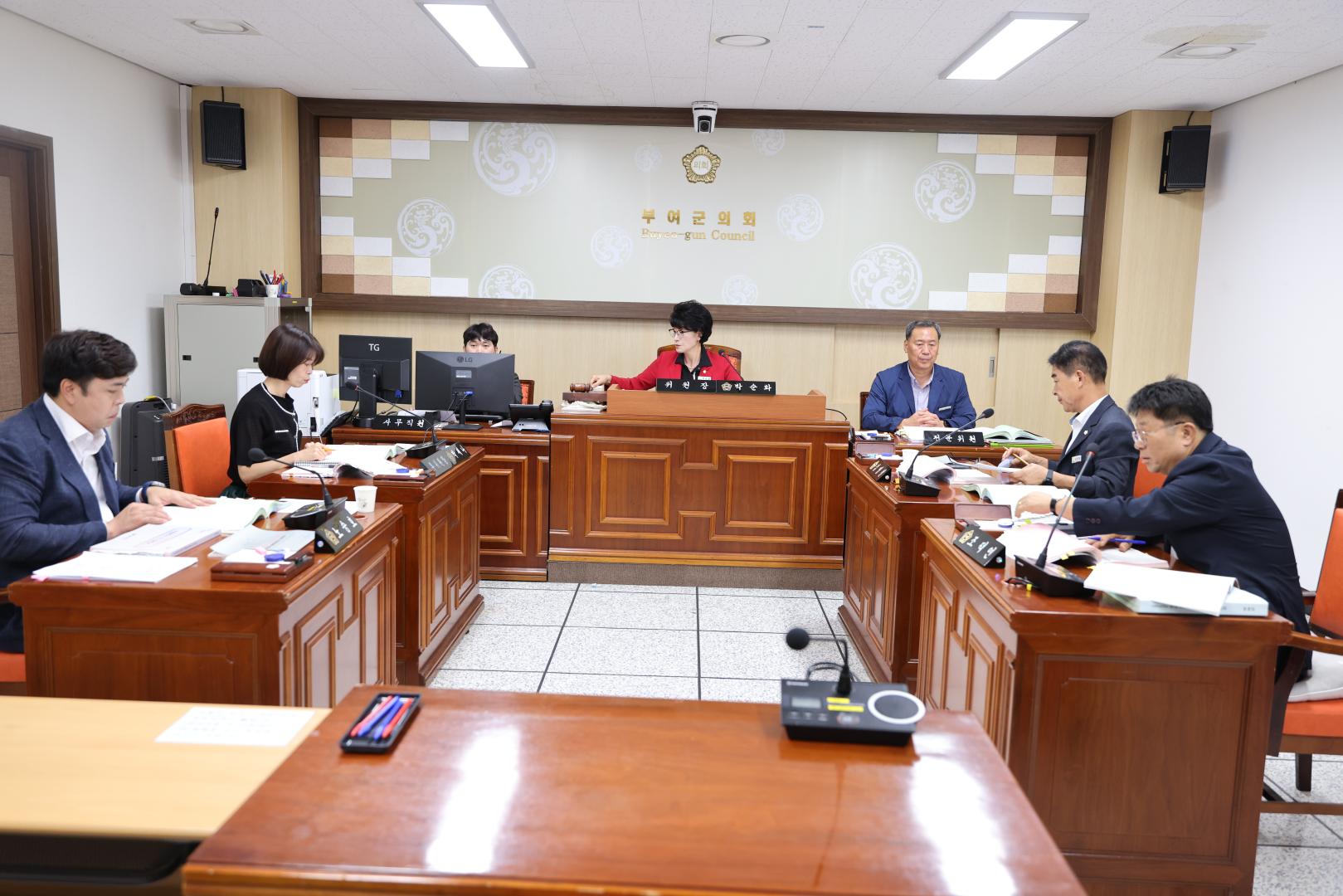 제303회 부여군의회 임시회 회기중 제3차 총무위원회